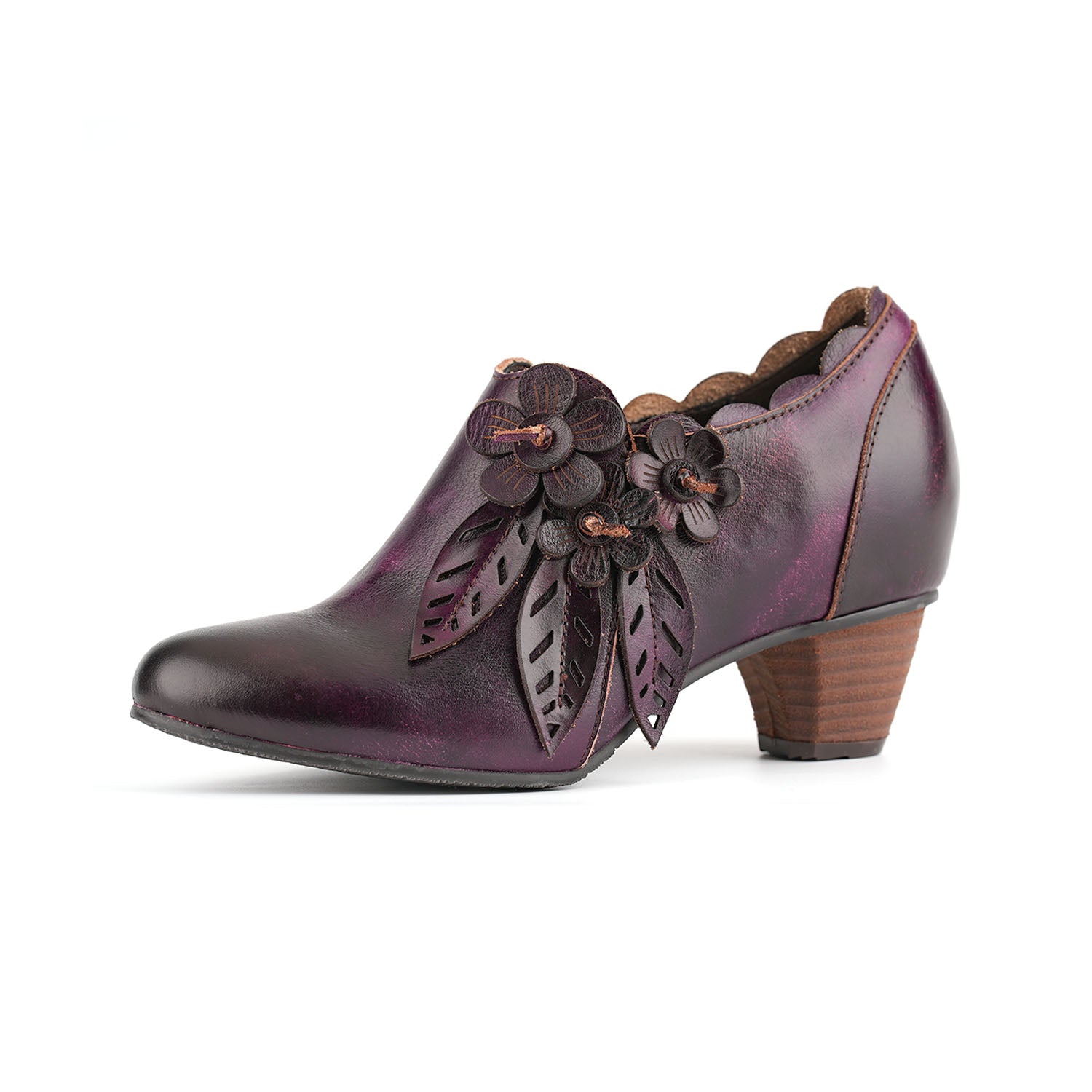 Vintage Handcrafted Floral Charm Low-Heel Pumps